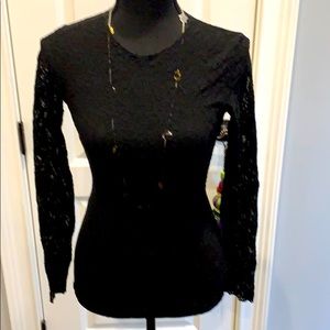 HANKY PANKY NWT BLACK LACE TOP